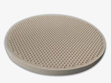 ハニカムセラミックの焼結プロセスに影響を与える要因は何ですか